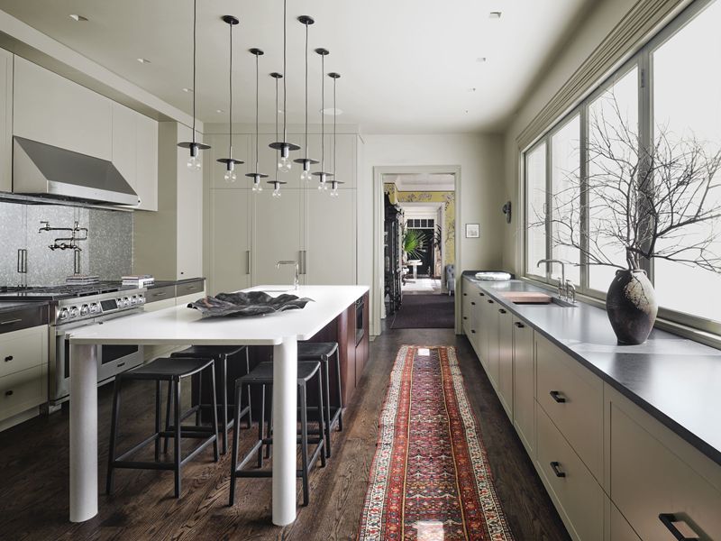Armoires de cuisine en bois massif de finition de laque de ton gris de style moderne