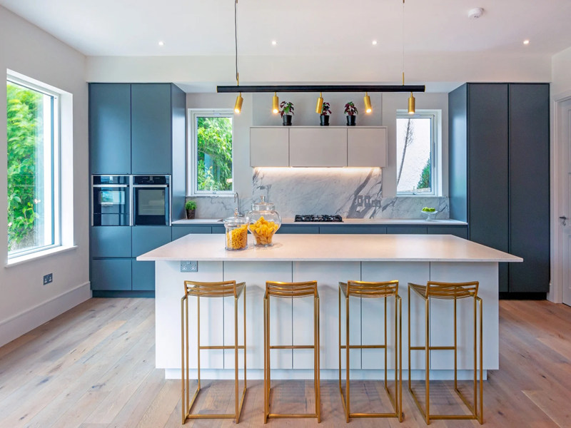 natural light in kitchen