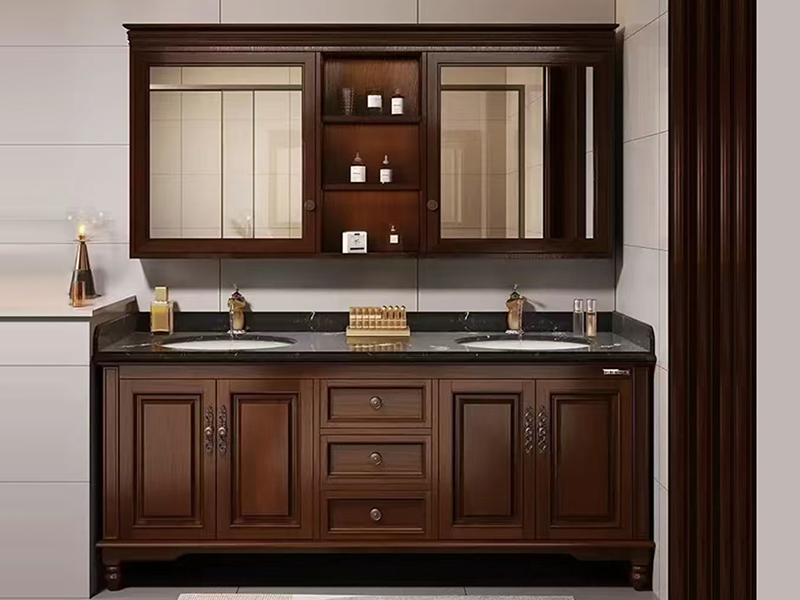 Traditional Bathroom Vanities​