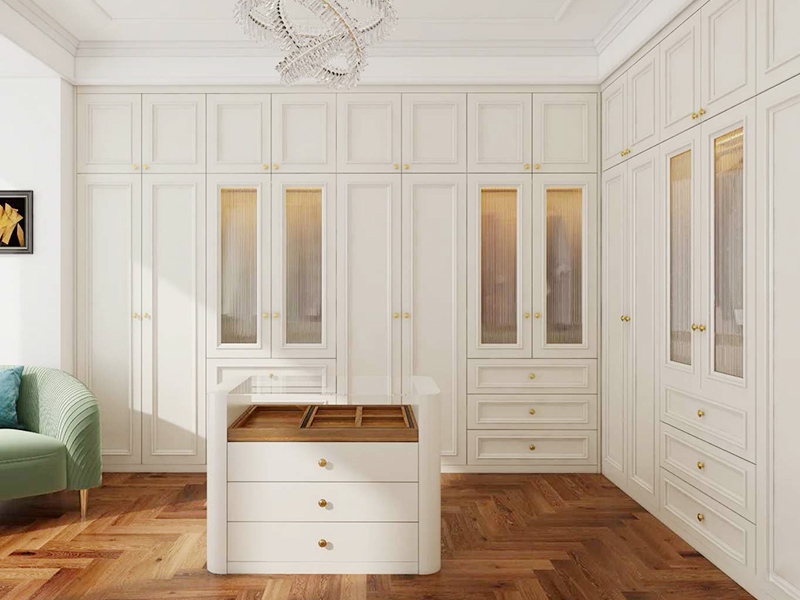 Faut-il choisir une garde-robe de style américain ?