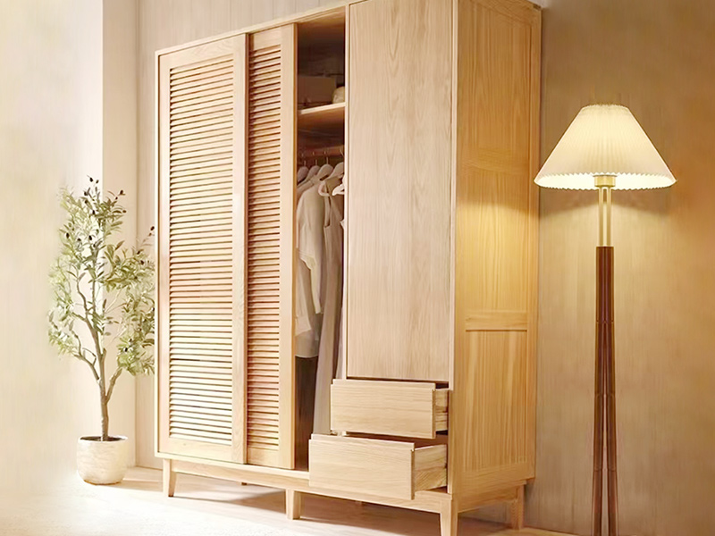 Armoires de chambre principale personnalisées de style japonais en bois de haute qualité et pratiques
