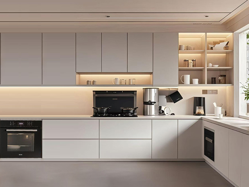 Armoire de cuisine moderne et personnalisée, luxueuse et pratique, avec rangement logique et intérieurs logiques